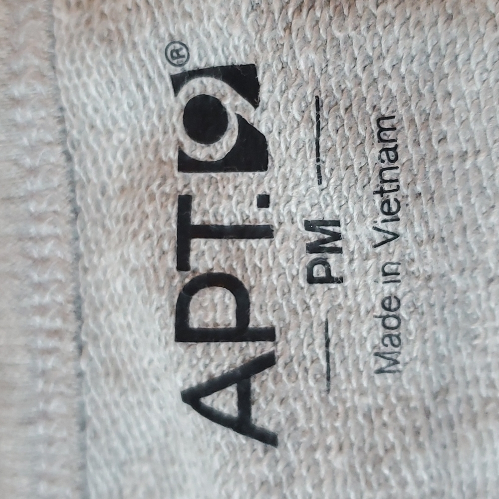 Sweatshirt - Picture 6 of 7